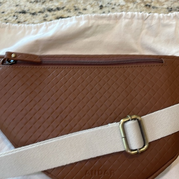 Andar Tatum Sienna Woven Crossbody/Sling Bag NWOT - Picture 4 of 13